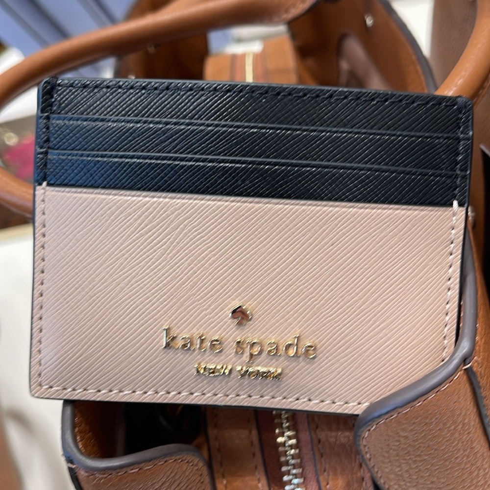 Kate Spade Madison Small Slim Card Holder
Toasted Hazelnut Multi 
NWT - Picture 6 of 16